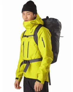 Arc'teryx Alpha SV Jacket Men 15 Arc'teryx Alpha SV Jacket Men -Skiudstyr Butik alpha sv jacket glade chest pockets