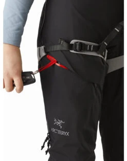 Arc'teryx Beta AR Women Pant FW 20/21 -Skiudstyr Butik beta ar pant women s black thigh pocket 1 2