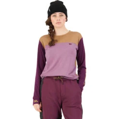 Mons Royale Yotei Boyfriend LS Women -Skiudstyr Butik mons royale yotei boyfriend ls women into the wild 1