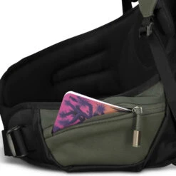 Osprey Archeon 70 Men's -Skiudstyr Butik osprey archeon70 s20 haybalegreen twin zippered hipbelt pockets 2