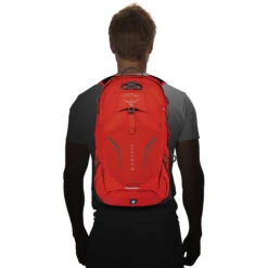 Osprey Syncro 12 2022 -Skiudstyr Butik osprey syncro 12 pack on body 2
