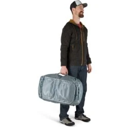 Osprey Transporter 65 7 Osprey Transporter 65 -Skiudstyr Butik osprey transporter duffel 65 f21 onbody3 smoke grey