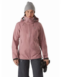 Arc'teryx Ravenna LT Jacket W -Skiudstyr Butik ravenna lt jacket women s momentum front view 2