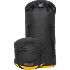 Sea To Summit Evac Compression Dry Bag HD 20L Jet Black / Zinnia -Skiudstyr Butik sea to summit evac compression dry bag hd 20l jet black zinnia jet black 34714